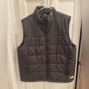 Men’s XL Northface Puff Vest in black